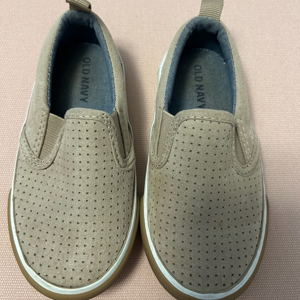 Old Navy Toddler Size 6 Slip-Ons - Picture 2 of 4